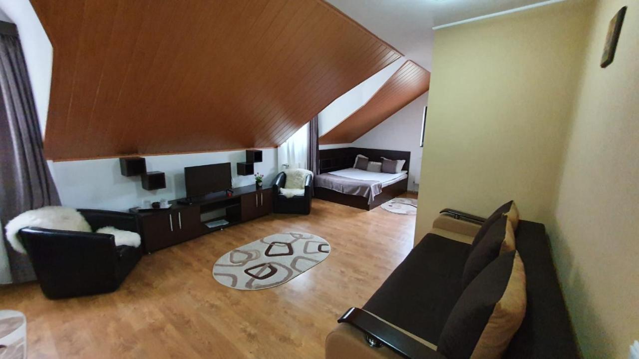 Hotel Casa Teleferic Buşteni Exteriér fotografie