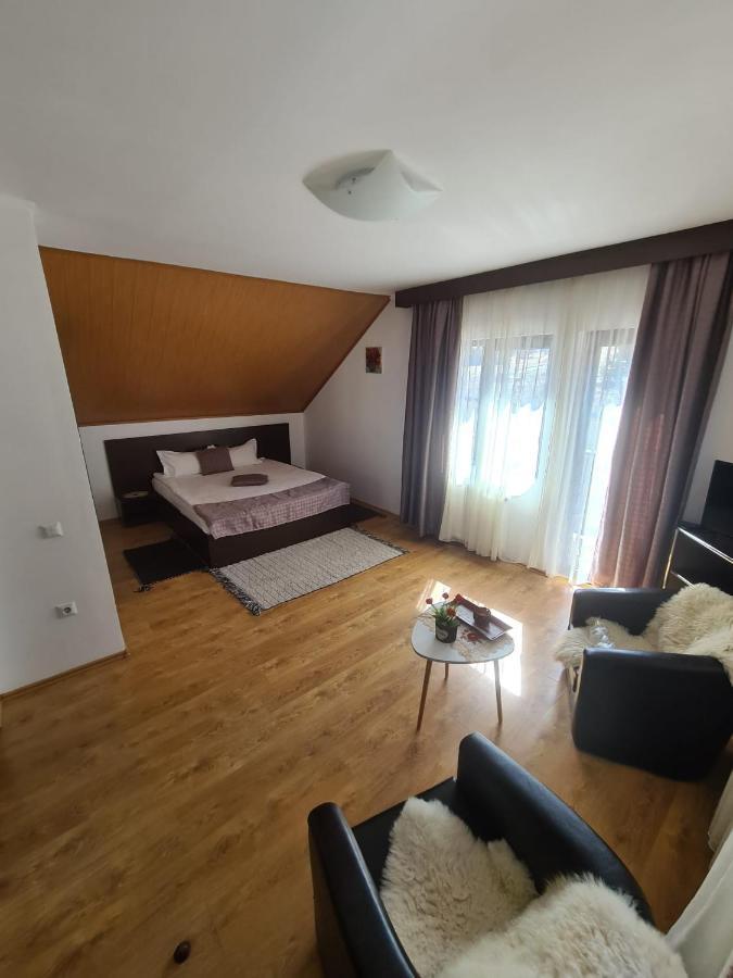 Hotel Casa Teleferic Buşteni Exteriér fotografie